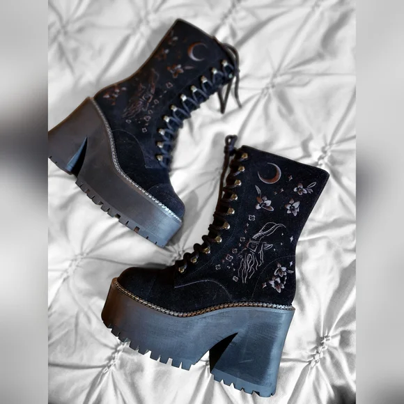 Killstar LuciFairy Platform Boots ~ New In Box - Picture 3 of 4